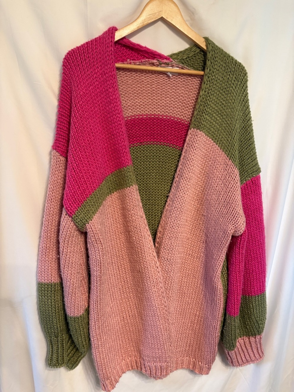 MACARON Preppy  Colorblock Open-Front Cardigan in Pink, Olive & Blush
